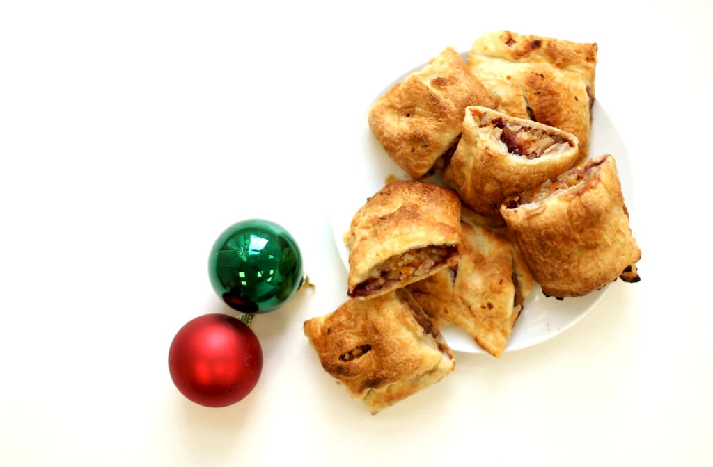 Vegan stuffing rolls
